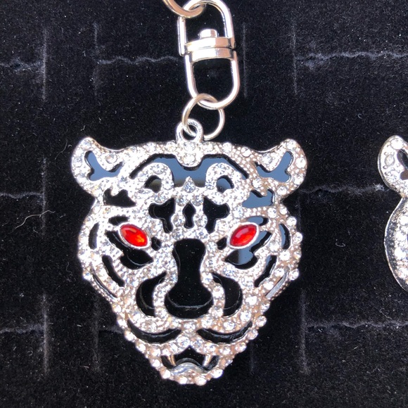 JAGUAR 🐆 BLING BAG CHARMS NEW🔥 - Picture 15 of 16